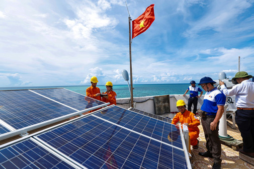 ベトナム太陽光発電の今後【2022年版】入札・FIT・DPPA：太陽光パネル